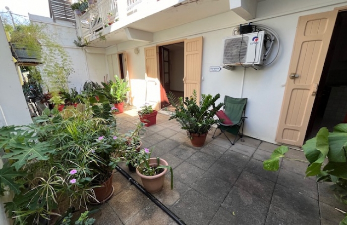 Bureau - Local professionnel St Denis 25 m2