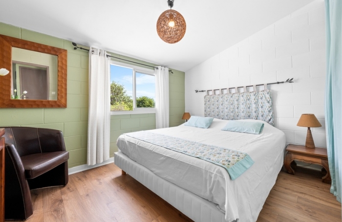 Vente Maison 159m&sup2; 4 pi&#232;ces Saint Gilles Les Hauts