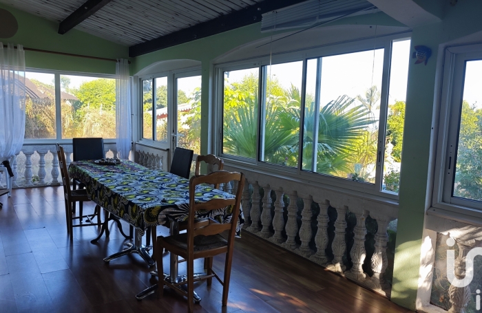 Vente Maison 220m&sup2; 5 pi&#232;ces Saint Gilles Les Hauts