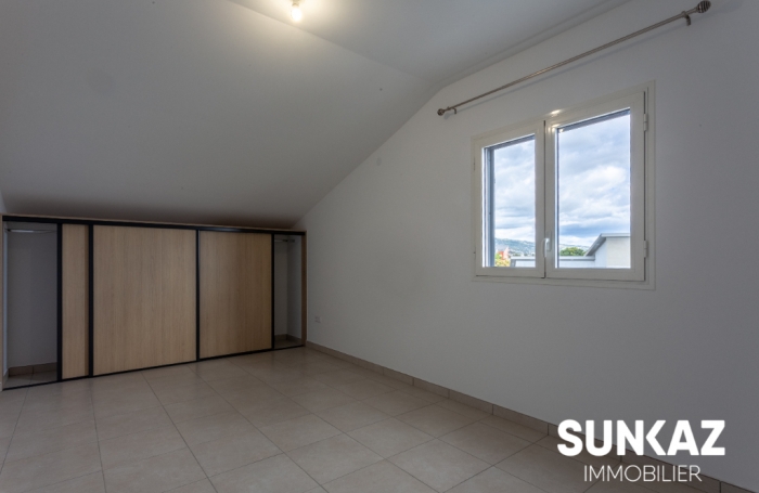 Location Appartement 135m² 4 pièces La Possession