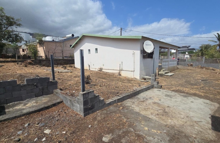 Vente Maison 100m&sup2; 4 pi&#232;ces Trois Bassins