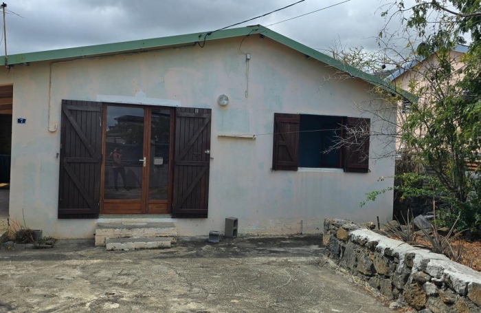 Vente Maison 100m&sup2; 4 pi&#232;ces Trois Bassins