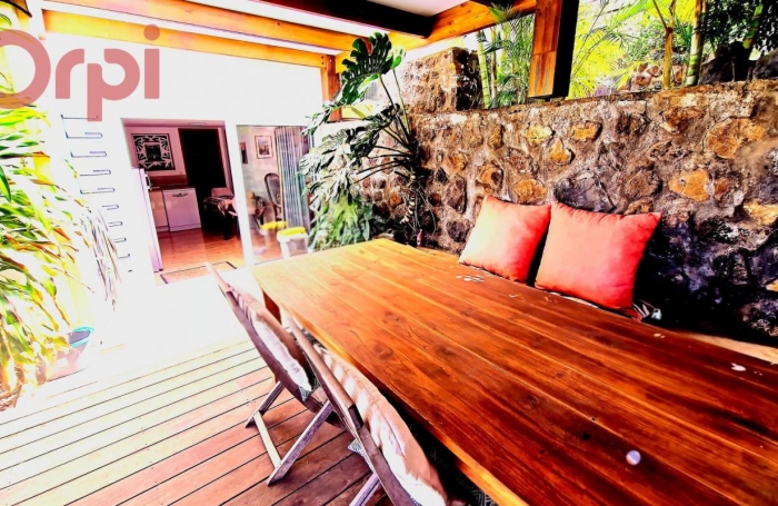 Vente Maison 182m&sup2; 8 pi&#232;ces Piton Saint Leu