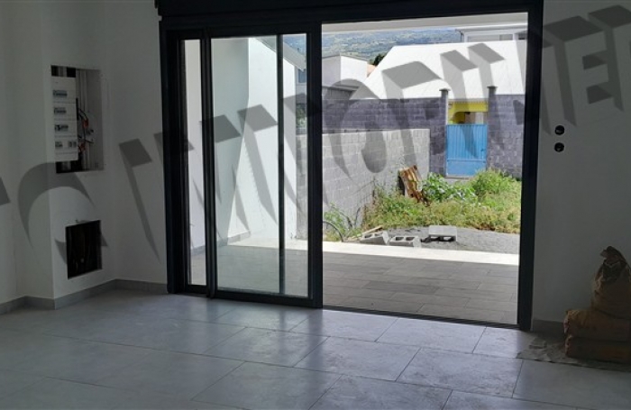 Vente Maison 80m&sup2; 3 pi&egrave;ces Rivi&egrave;re Saint Louis