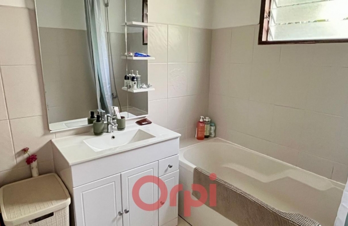 Vente Maison 125m&sup2; 4 pi&#232;ces Piton Saint Leu