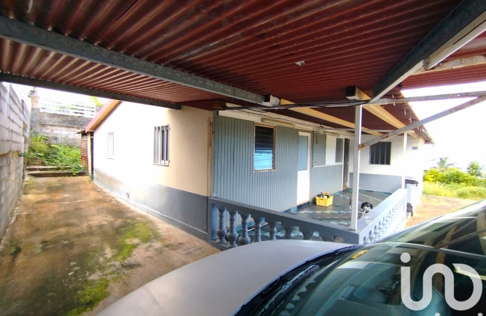 Vente Maison 90m&sup2; 5 pi&#232;ces Saint Joseph