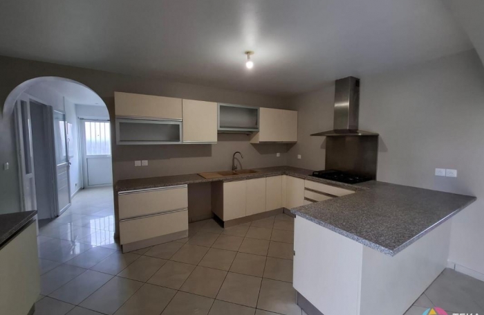 Location Maison 124m&sup2; 5 pi&#232;ces Saint André