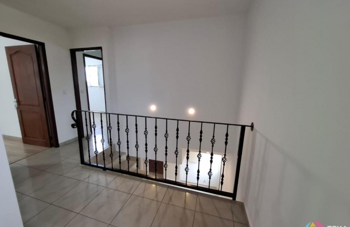 Location Maison 124m&sup2; 5 pi&#232;ces Saint André