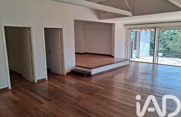 Vente Divers 150m&sup2; 6 pi&#232;ces La Montagne