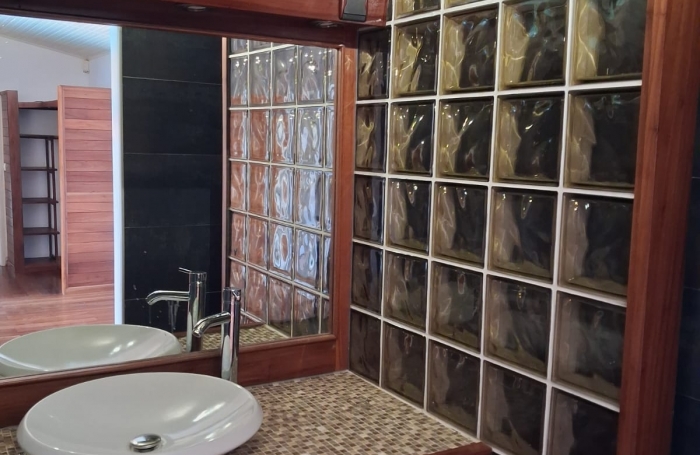 Vente Divers 150m&sup2; 6 pi&#232;ces La Montagne