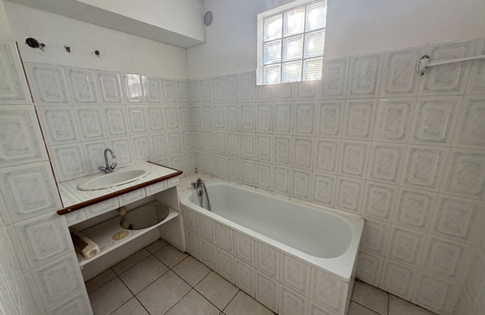 Location Appartement 97m² 4 pièces Sainte Marie