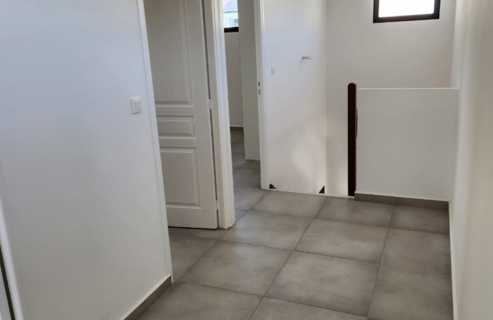 En location à La Ravine des Cabris : maison neuve avec 4 pièces