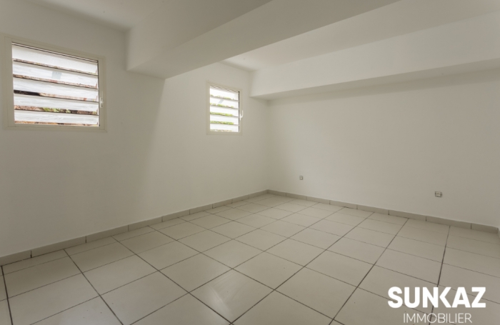 Location Appartement 75m² 3 pièces Le Tampon