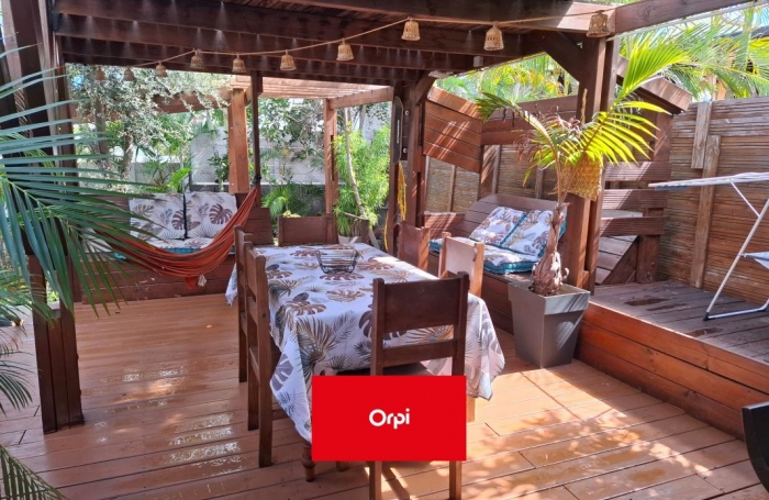 Vente Maison 123m&sup2; 8 pièces Saint Gilles les Bains