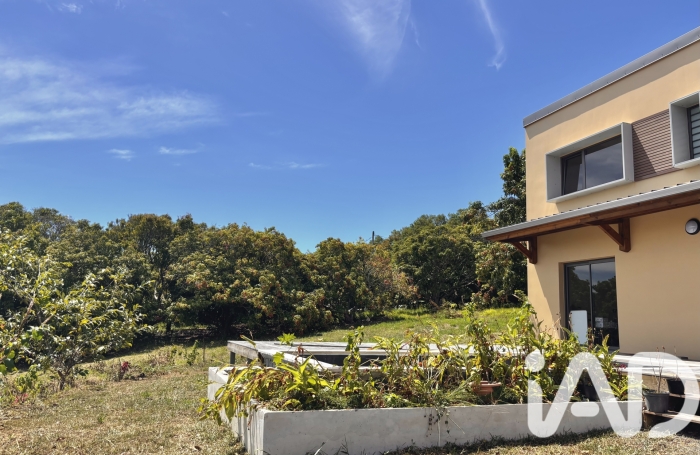 Vente Divers 140m&sup2; 4 pièces Saint-Pierre