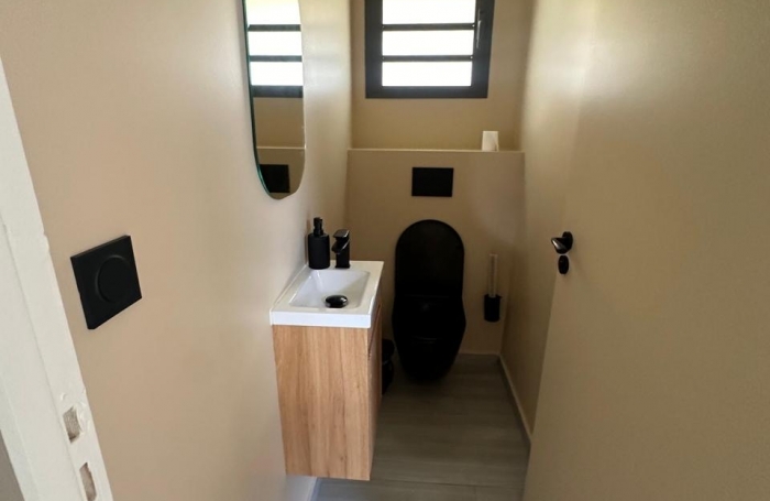 Vente Divers 140m&sup2; 4 pièces Saint-Pierre