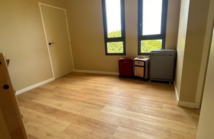 Vente Divers 140m&sup2; 4 pièces Saint-Pierre