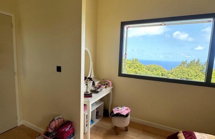 Vente Divers 140m&sup2; 4 pièces Saint-Pierre