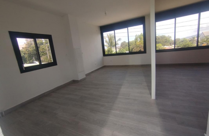 Location Local commercial Saint-Pierre