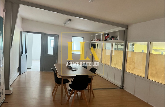 Location Entrepot 530m&sup2; Saint Andr&eacute;