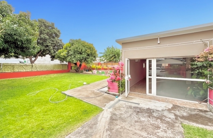 Location Bureaux 201m&sup2; 1 pièce Rivi&egrave;re Saint Louis