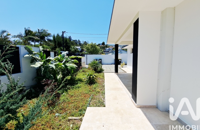 Vente Divers 250m&sup2; 7 pièces Le Tampon