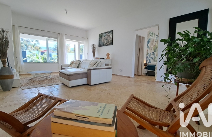 Vente Divers 250m&sup2; 7 pièces Le Tampon