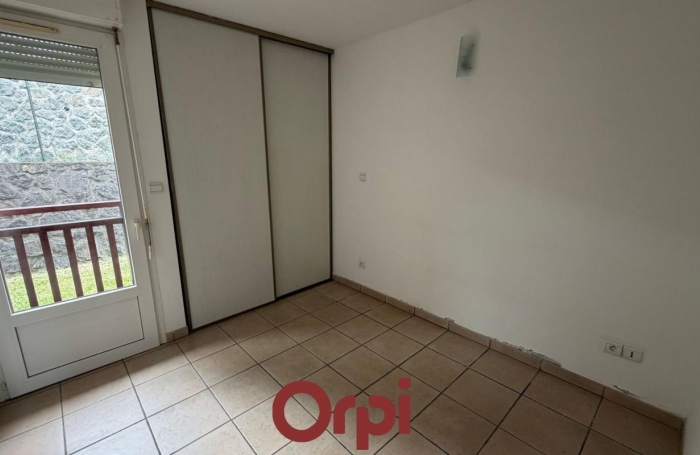 Vente Appartement 54.8m&sup2; 3 pièces Saint-Pierre