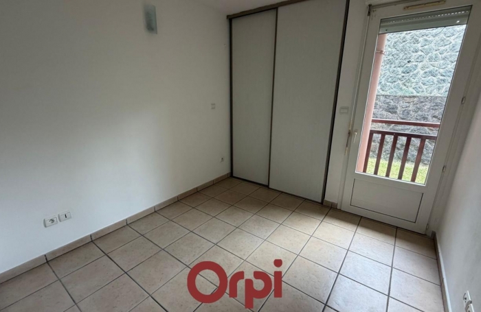 Vente Appartement 54.8m&sup2; 3 pièces Saint-Pierre