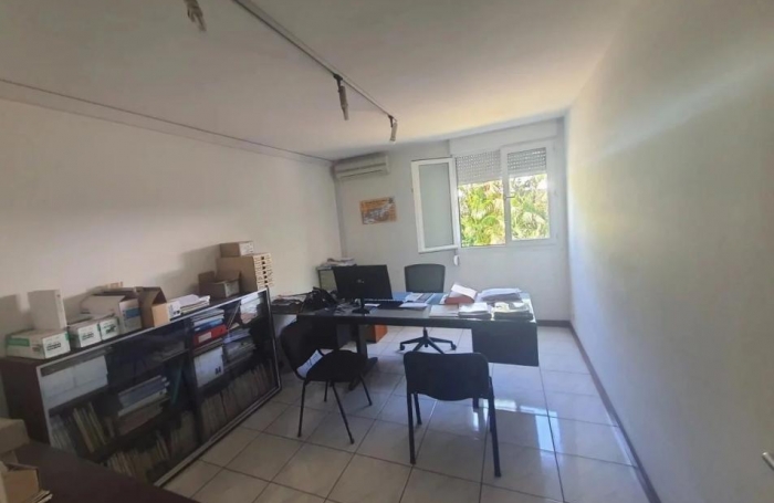 Location Bureaux 110m&sup2; 7 pièces Saint Denis