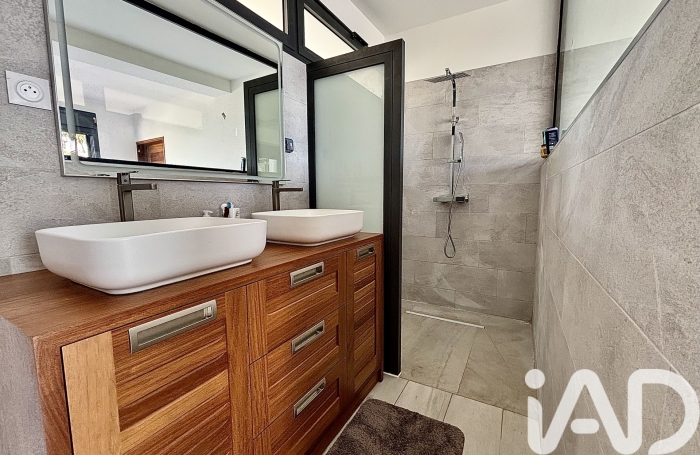 Vente Divers 140m&sup2; 5 pièces Le Tampon