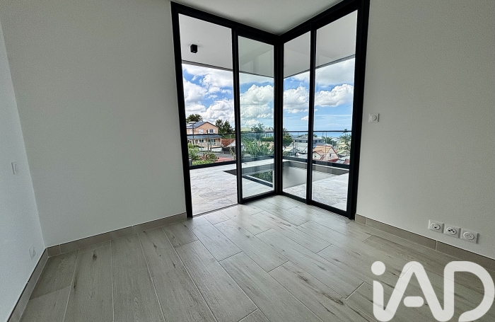 Vente Divers 140m&sup2; 5 pièces Le Tampon