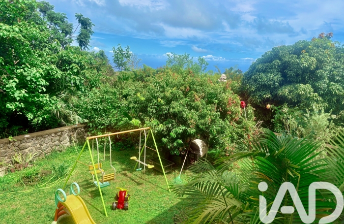 Vente Maison 115m&sup2; 4 pièces Saint Gilles Les Hauts