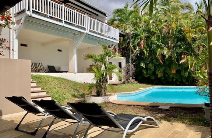 Vente Maison 155m&sup2; 5 pièces Saint Gilles les Bains