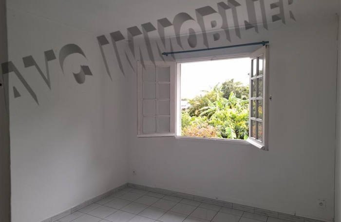 Location Maison 85m&sup2; 4 pi&egrave;ces Ravine des Cabris