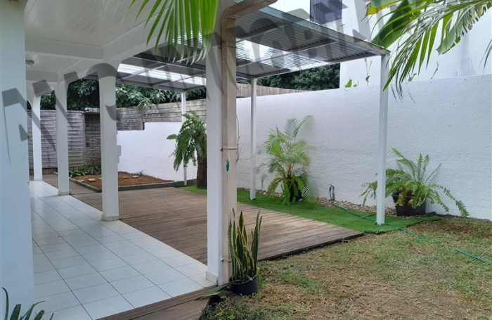 Location Maison 85m&sup2; 4 pi&egrave;ces Ravine des Cabris