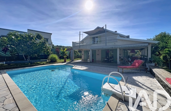 Vente Divers 202m&sup2; 6 pièces Le Tampon