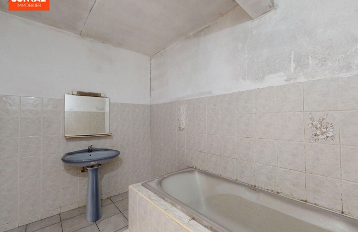 Vente Appartement 79.4m&sup2; 4 pi&egrave;ces Saint-Pierre