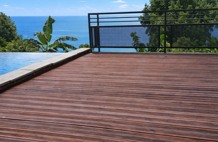 Vente Divers 200m&sup2; 7 pièces La Possession