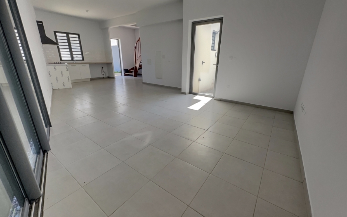 MAISON DE VILLE PROCHE CHU