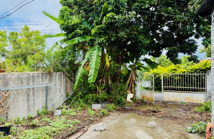 TAMPON 97430 - MAISON F4 PLAIN PIED - TRAVAUX &Agrave; PR&Eacute;VOIR - PROCHE ECOLES ET COMMODIT&Eacute;S