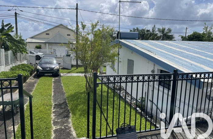 Vente Maison 156m&sup2; 5 pièces Sainte Rose