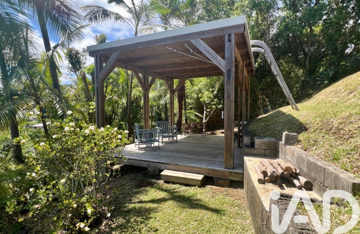 Vente Divers 104m&sup2; 5 pièces Sainte Marie