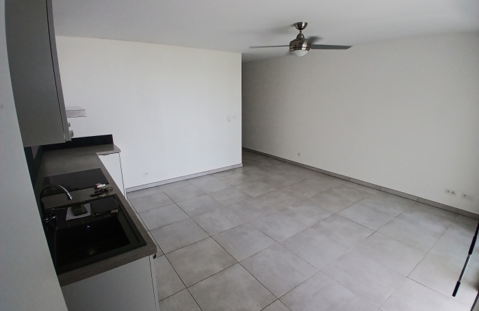 Location Appartement 51m&sup2; 2 pièces Saint-Pierre