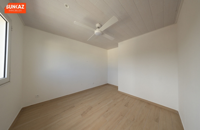 Location Appartement 80m&sup2; 4 pi&egrave;ces Saint-Pierre