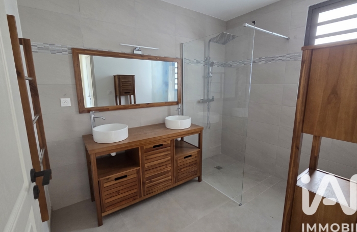 Vente Maison 90m&sup2; 4 pièces Petite &icirc;le