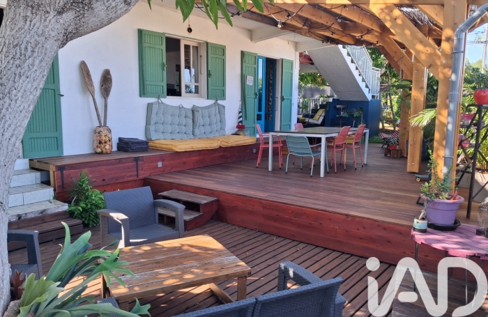 Vente Maison 147m&sup2; 6 pièces Saint Gilles Les Hauts