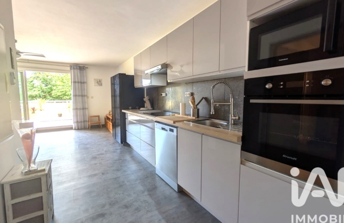 Vente Appartement 47m&sup2; 2 pièces Etang-Sale