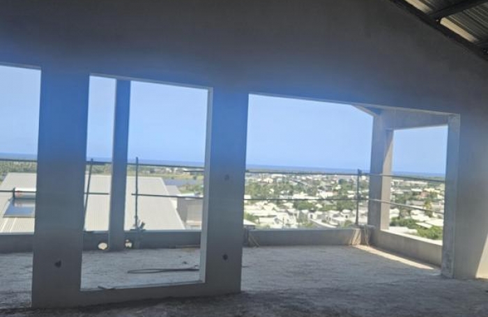 Vente Appartement 88m&sup2; 4 pièces Etang-Sale