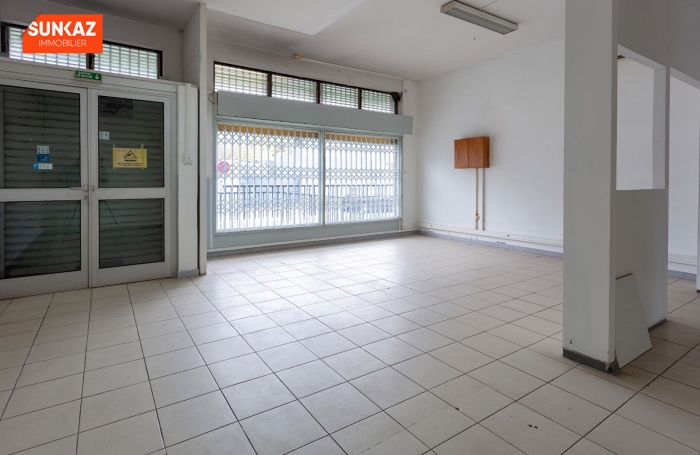Location Local commercial 65m&sup2; Le Port
